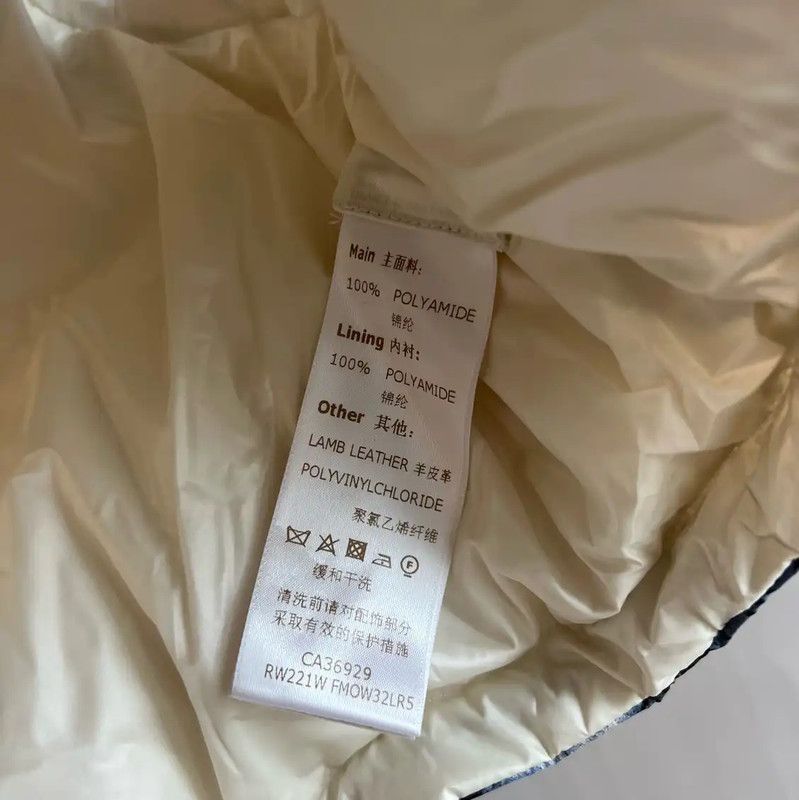 Louis Vuitton Louis Vuitton White Puffer Vest for Women 0089 Size XS / US 0-2 / IT 36-38 - 6 Thumbnail