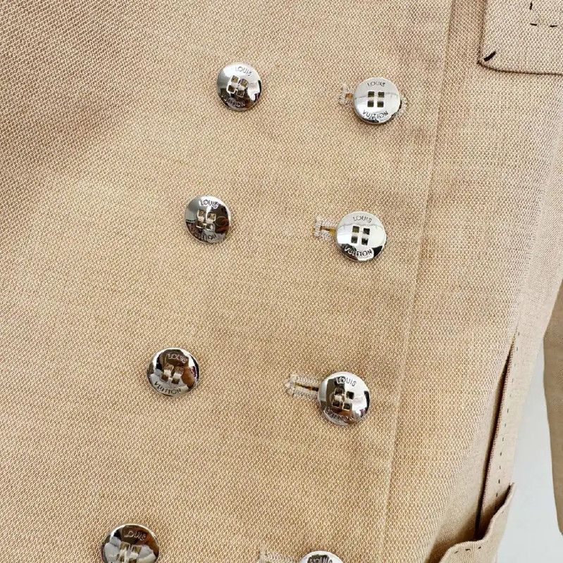 Louis Vuitton Louis Vuitton Beige Women's Coat XS Size 0089 Size XS / US 0-2 / IT 36-38 - 2 Thumbnail