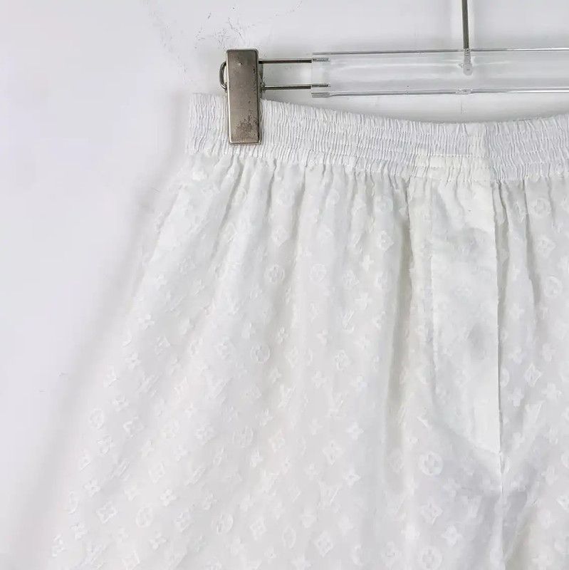 Louis Vuitton Louis Vuitton Women's Medium White Cotton Shorts 0089 Size 23" - 3 Thumbnail