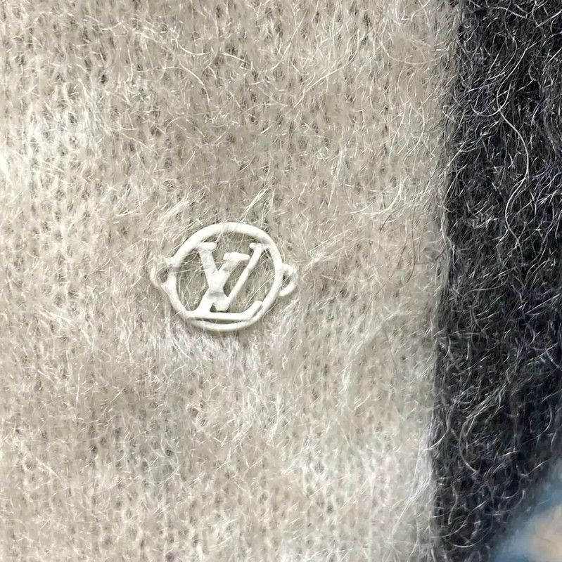 Louis Vuitton Louis Vuitton Colorblock Mohair Knit Sweater in Gray 0089 Size S / US 4 / IT 40 - 5 Thumbnail