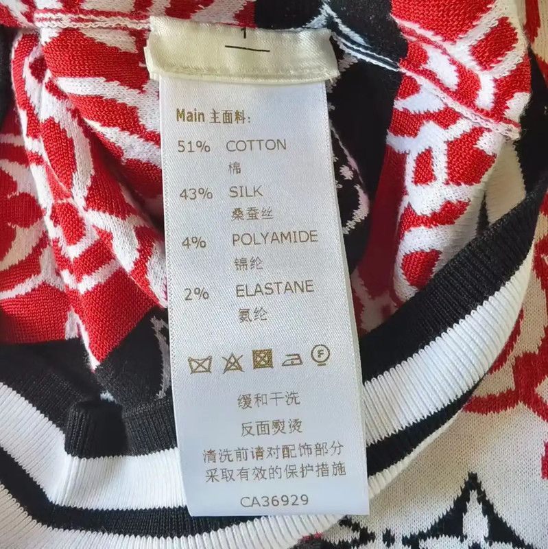 Louis Vuitton Louis Vuitton Red Knit Sweater for Women 0089 Size M / US 6-8 / IT 42-44 - 4 Thumbnail