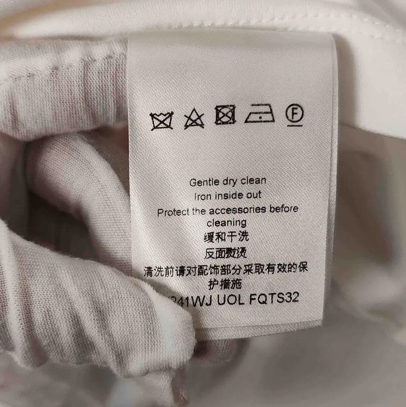 Louis Vuitton Louis Vuitton White Cotton T-Shirt for Women 0089 Size XS / US 0-2 / IT 36-38 - 7 Thumbnail