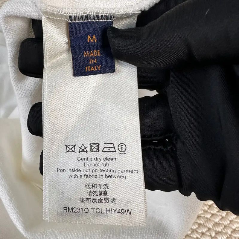 Louis Vuitton Louis Vuitton White Cotton T-Shirt for Women 0089 Size M / US 6-8 / IT 42-44 - 4 Thumbnail