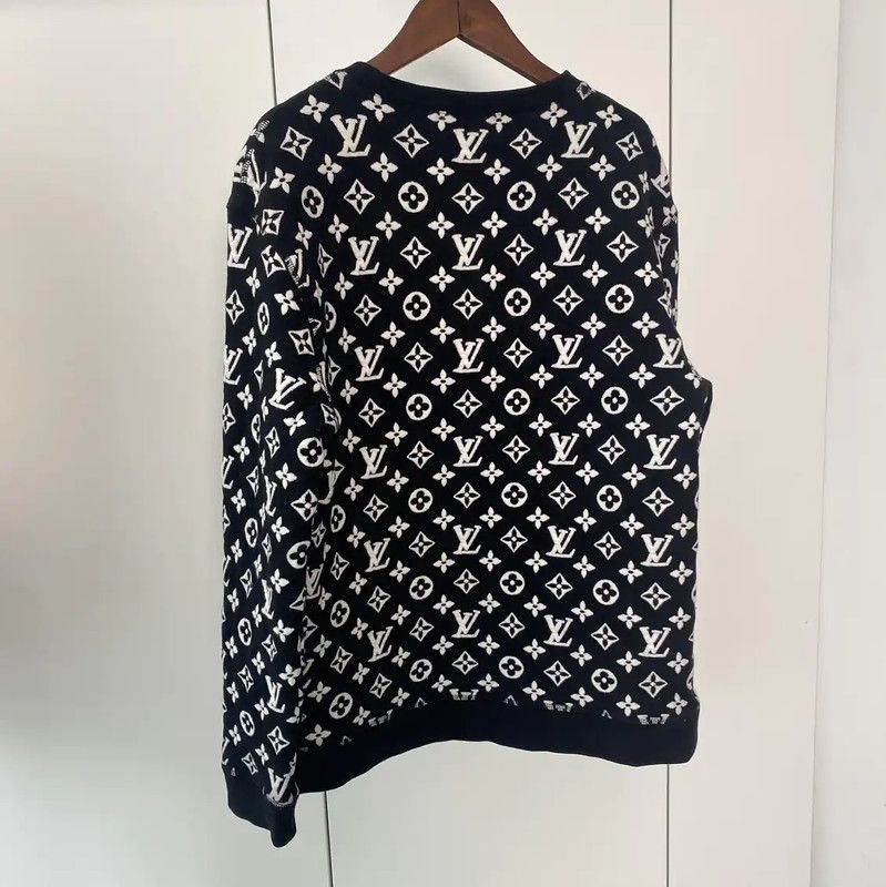Louis Vuitton Louis Vuitton Black Monogram Long Sleeve Sweatshirt 0089 Size S / US 4 / IT 40 - 4 Thumbnail