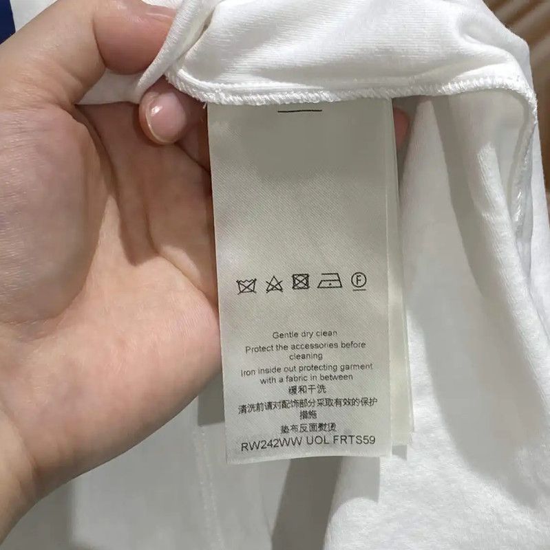 Louis Vuitton Louis Vuitton White Cotton Women's T-Shirt 0089 Size XS / US 0-2 / IT 36-38 - 4 Thumbnail