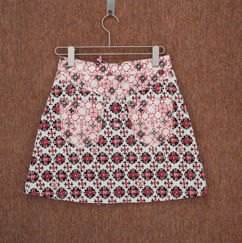 Louis Vuitton Louis Vuitton Pink Monogram Short Skirt 0089 Size 23" - 2 Thumbnail