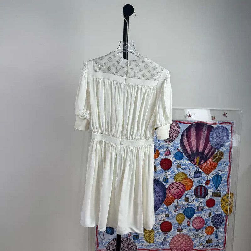 Louis Vuitton Louis Vuitton White Silk Women's Dress 0089 Size S / US 4 / IT 40 - 2 Thumbnail