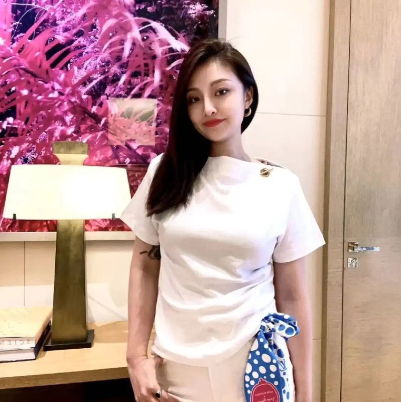 Louis Vuitton Louis Vuitton Women's XS White Cotton T-Shirt 0089 Size XS / US 0-2 / IT 36-38 - 7 Thumbnail