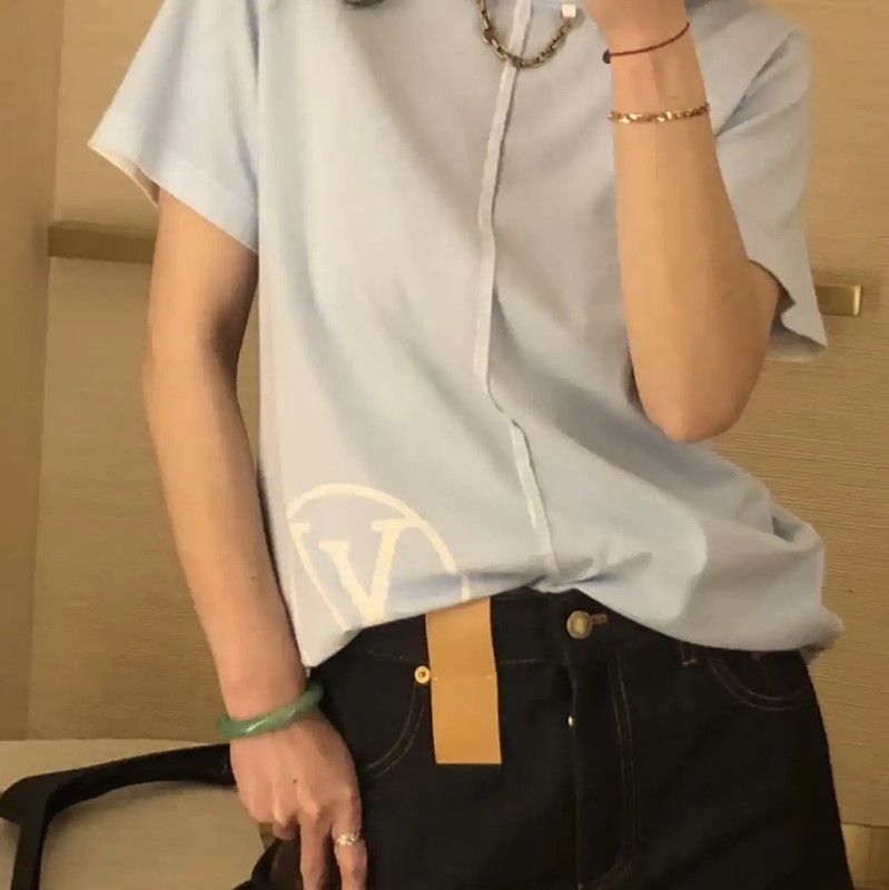 Louis Vuitton Louis Vuitton Light Blue Cotton Women's T-Shirt 0089 Size S / US 4 / IT 40 - 8 Thumbnail