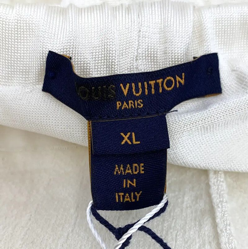Louis Vuitton Louis Vuitton Beige Silk Women's Shorts 0089 Size 30" / US 8 / IT 44 - 6 Thumbnail