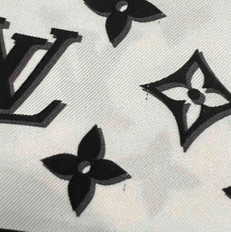 Louis Vuitton Louis Vuitton White Silk Women's Shorts 0089 Size 23" - 9 Thumbnail
