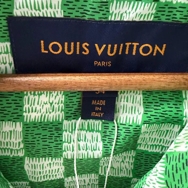 Louis Vuitton Louis Vuitton Cropped Puffer Jacket for Women 0089 Size S / US 4 / IT 40 - 4 Thumbnail