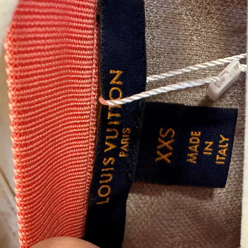 Louis Vuitton Louis Vuitton XXS Grey Wool Women's Sweater 0089 Size XXS / US 00 / IT 34 - 4 Thumbnail