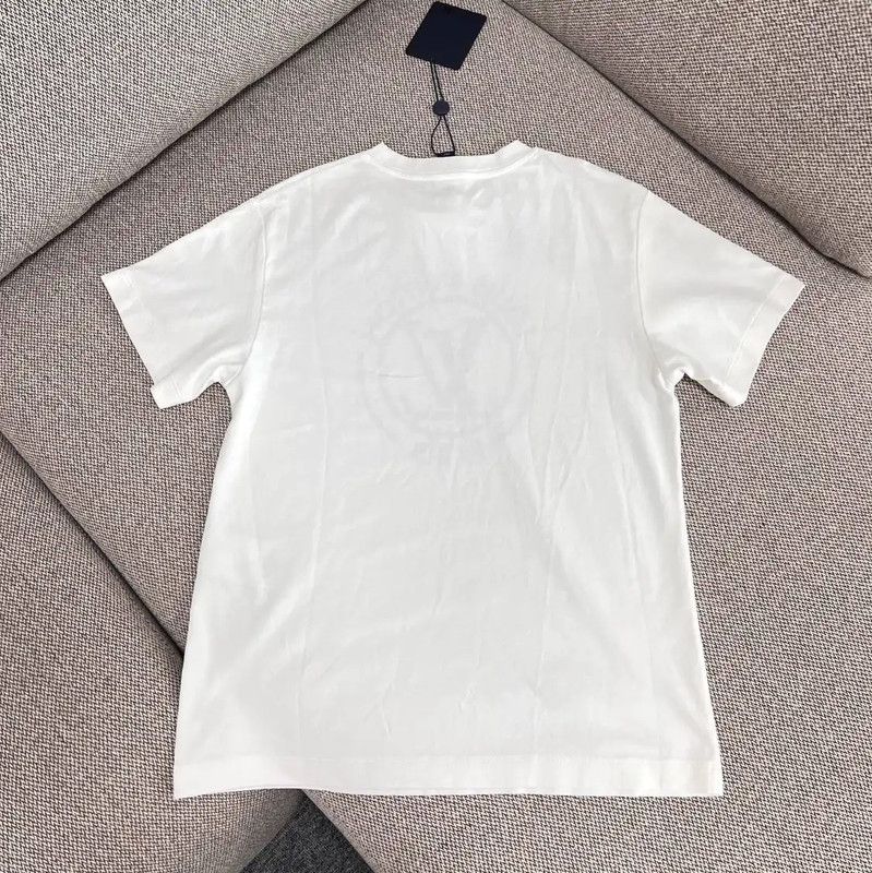 Louis Vuitton Louis Vuitton White T-Shirt for Women 0089 Size M / US 6-8 / IT 42-44 - 2 Thumbnail