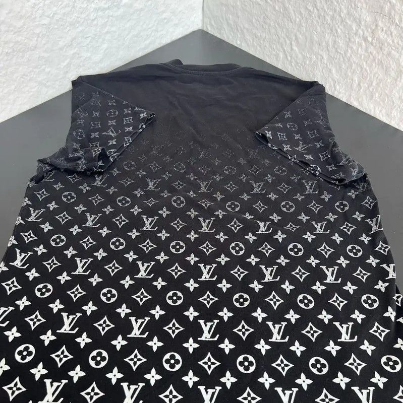 Louis Vuitton Louis Vuitton Multicolor Cotton Women's T-Shirt 0089 Size S / US 4 / IT 40 - 2 Thumbnail