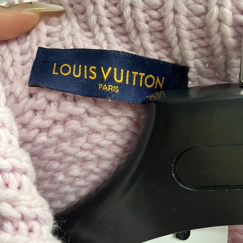 Louis Vuitton Louis Vuitton Pink Women's Cardigan 0089 Size S / US 4 / IT 40 - 5 Thumbnail