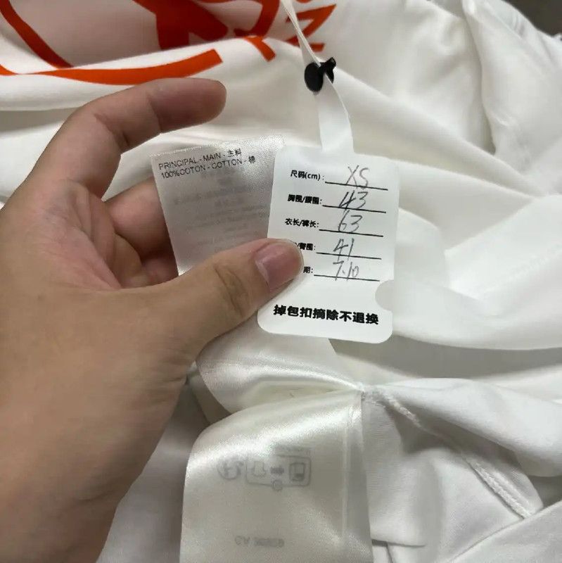 Louis Vuitton Louis Vuitton Women's White Cotton T-Shirt Size XS 0089 Size XS / US 0-2 / IT 36-38 - 5 Thumbnail