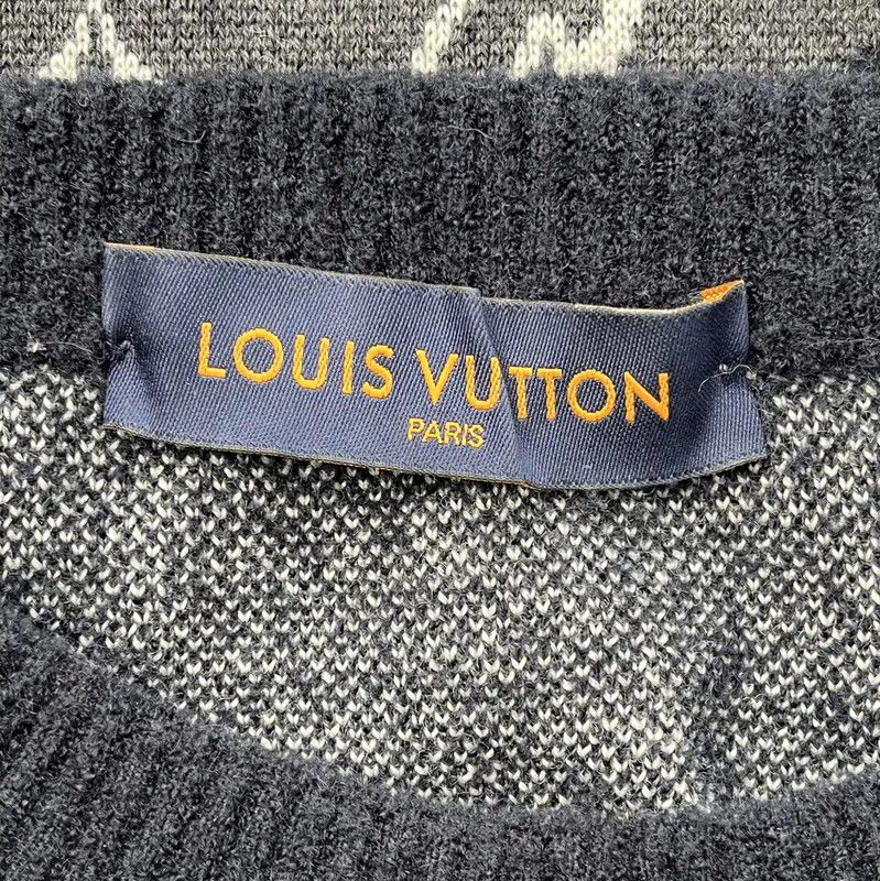 Louis Vuitton Louis Vuitton Women's Black Long Sleeve Sweatshirt 0089 Size M / US 6-8 / IT 42-44 - 6 Thumbnail