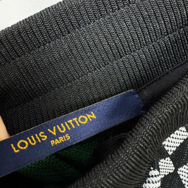 Louis Vuitton Louis Vuitton Color-Block Casual Pants for Women 0089 Size 23" - 2 Thumbnail