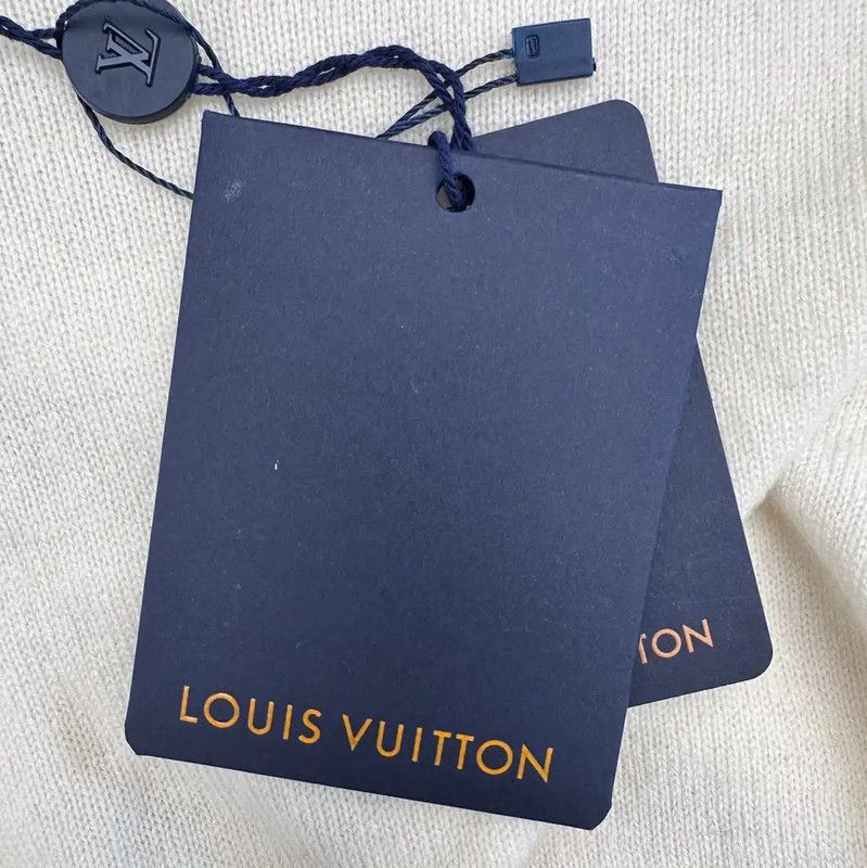 Louis Vuitton Louis Vuitton Cream Cashmere Sweater for Women 0089 Size S / US 4 / IT 40 - 6 Thumbnail