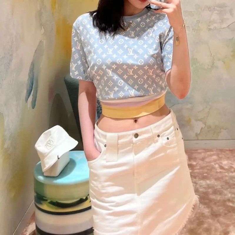 Louis Vuitton Louis Vuitton Summer Light Blue Cotton T-Shirt 0089 Size XS / US 0-2 / IT 36-38 - 5 Thumbnail