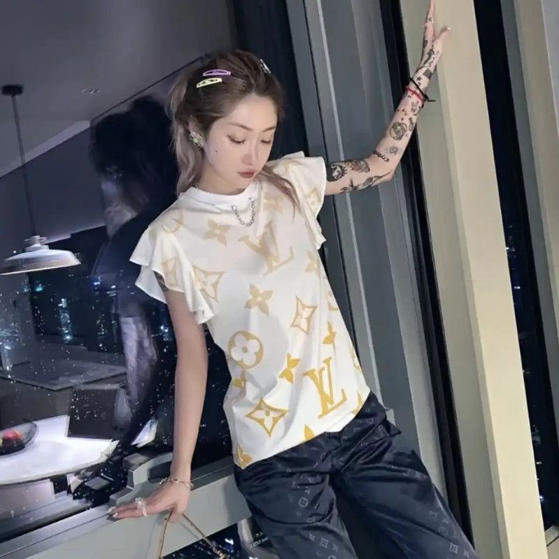 Louis Vuitton Louis Vuitton Beige Cotton Women's T-Shirt 0089 Size S / US 4 / IT 40 - 7 Thumbnail