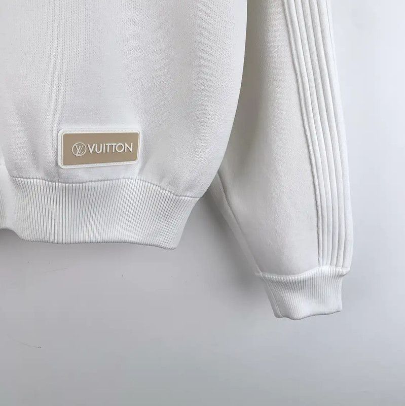 Louis Vuitton Louis Vuitton Women's XS White Sweatshirt 0089 Size XS / US 0-2 / IT 36-38 - 4 Thumbnail