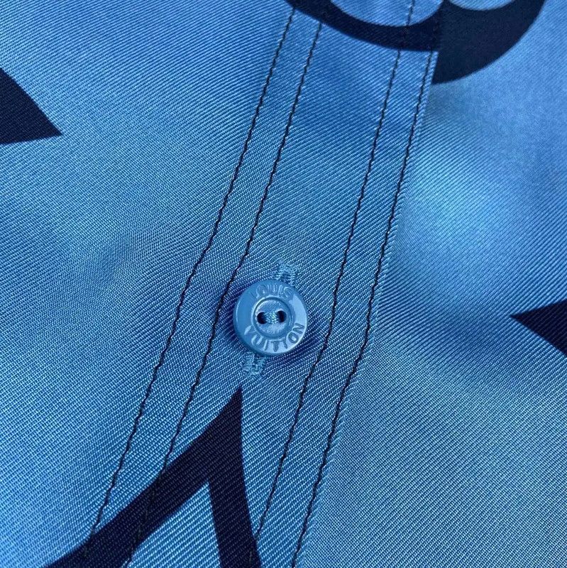 Louis Vuitton Louis Vuitton Blue Silk Women's Shirt 0089 Size S / US 4 / IT 40 - 4 Thumbnail