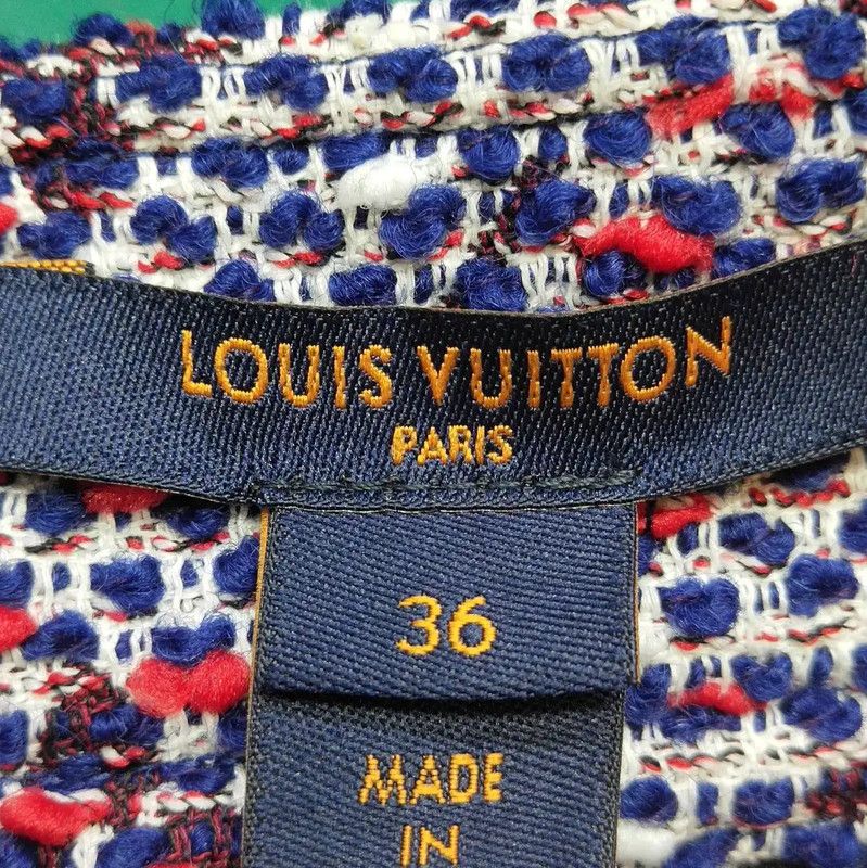 Louis Vuitton Louis Vuitton Floral Embroidered Black Skirt 0089 Size 22" - 6 Thumbnail