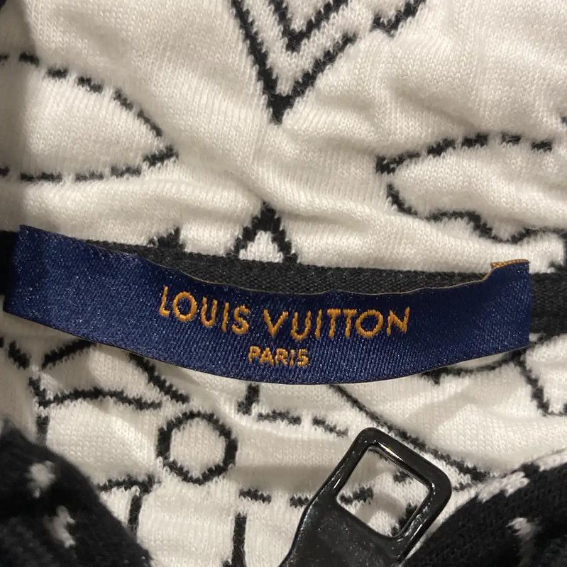 Louis Vuitton Louis Vuitton Black Zip Hoodie for Women 0089 Size S / US 4 / IT 40 - 3 Thumbnail