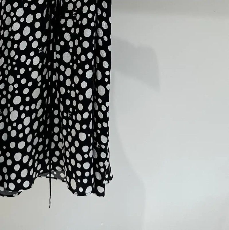 Louis Vuitton Louis Vuitton Black Polka Dot Silk Dress 0089 Size S / US 4 / IT 40 - 3 Thumbnail