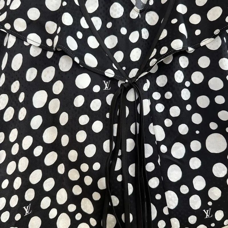 Louis Vuitton Louis Vuitton Black Polka Dot Silk Dress 0089 Size S / US 4 / IT 40 - 7 Thumbnail