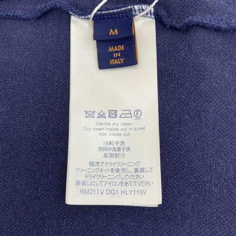 Louis Vuitton Louis Vuitton Navy Cotton T-Shirt for Women 0089 Size M / US 6-8 / IT 42-44 - 4 Thumbnail