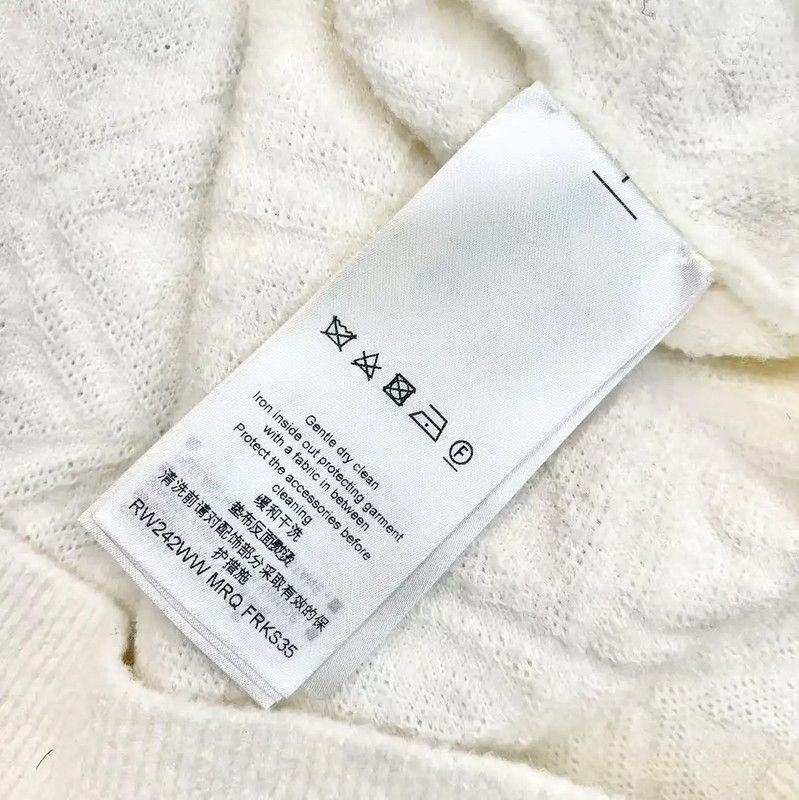 Louis Vuitton Louis Vuitton Women's White Wool T-Shirt 0089 Size M / US 6-8 / IT 42-44 - 3 Thumbnail