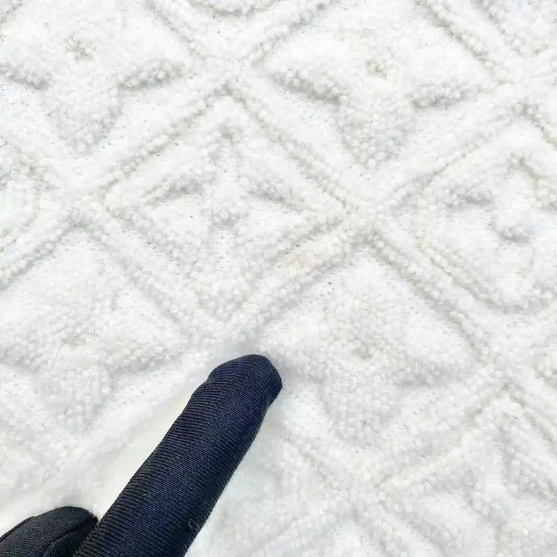Louis Vuitton Louis Vuitton Women's White Wool T-Shirt 0089 Size M / US 6-8 / IT 42-44 - 5 Thumbnail