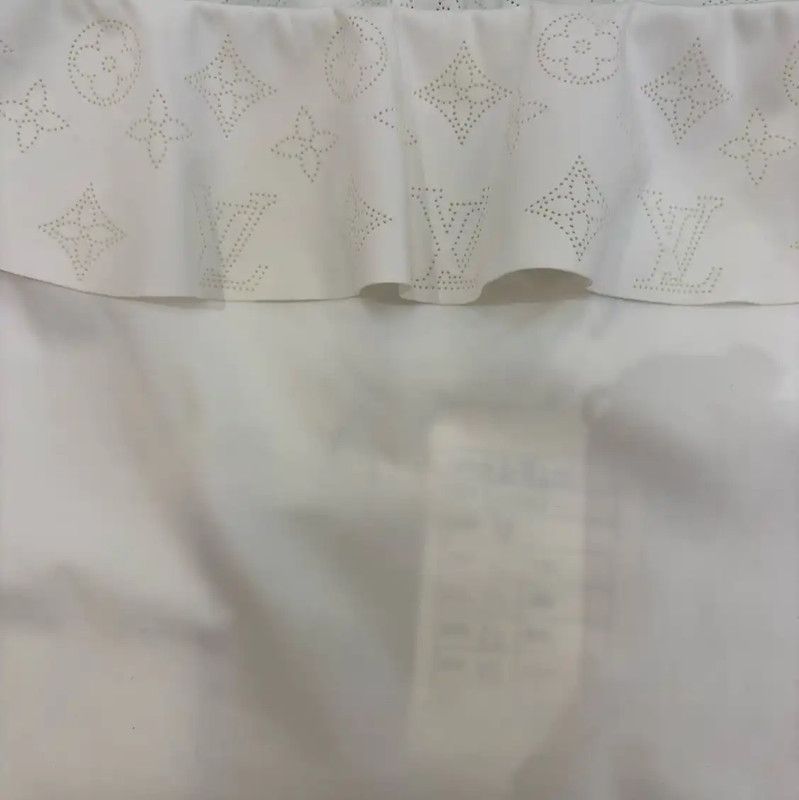 Louis Vuitton Louis Vuitton Women's Long Sleeve T-Shirt 0089 Size S / US 4 / IT 40 - 6 Thumbnail
