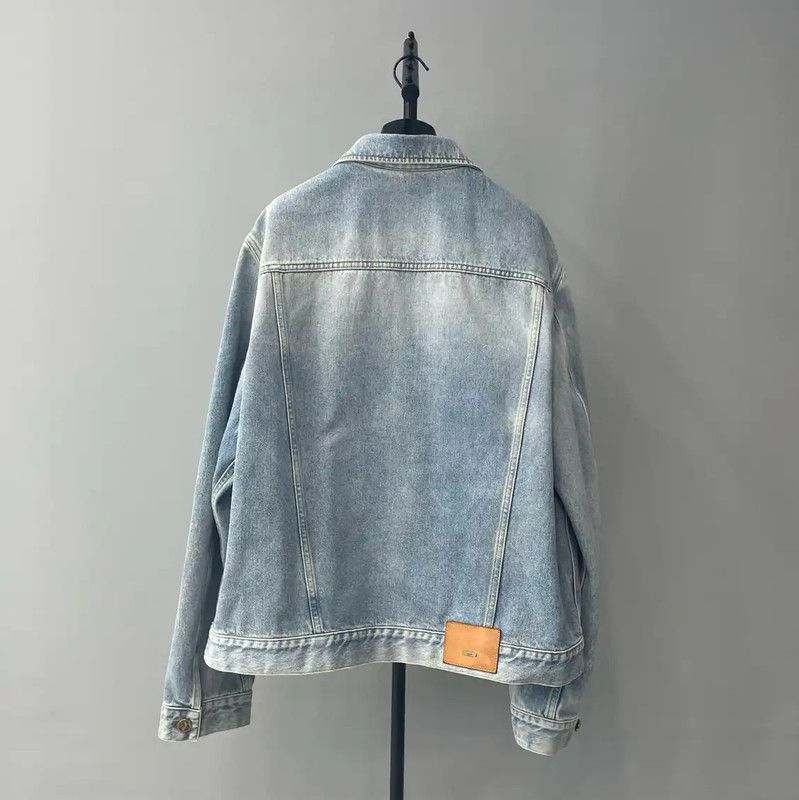 Louis Vuitton Louis Vuitton Women's M Blue Denim Jacket 0089 Size M / US 6-8 / IT 42-44 - 2 Thumbnail