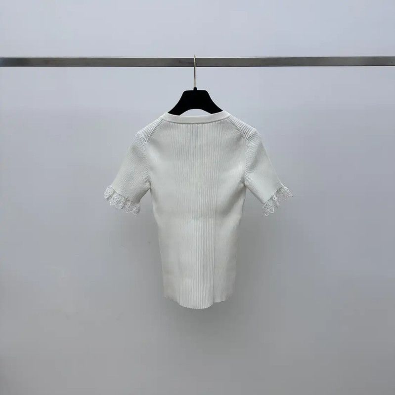 Louis Vuitton Louis Vuitton White Knit Top with Lace Sleeves 0089 Size S / US 4 / IT 40 - 2 Thumbnail