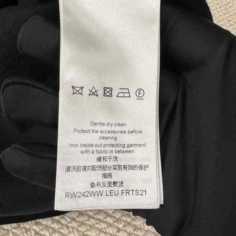 Louis Vuitton Louis Vuitton Black Cotton T-Shirt for Women 0089 Size L / US 10 / IT 46 - 4 Thumbnail
