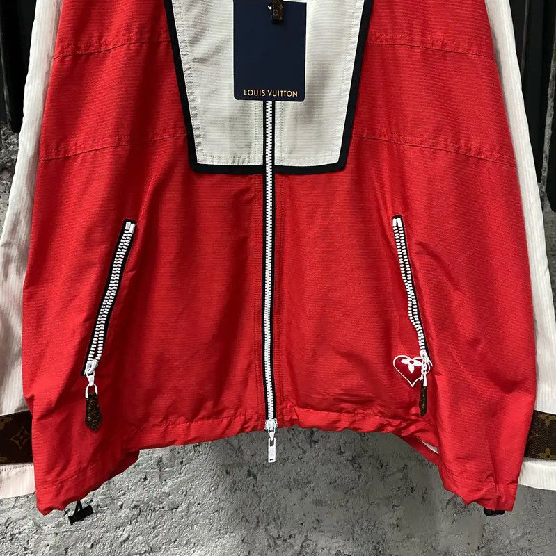 Louis Vuitton Louis Vuitton Red Spring Jacket for Women 0089 Size ONE SIZE - 4 Thumbnail