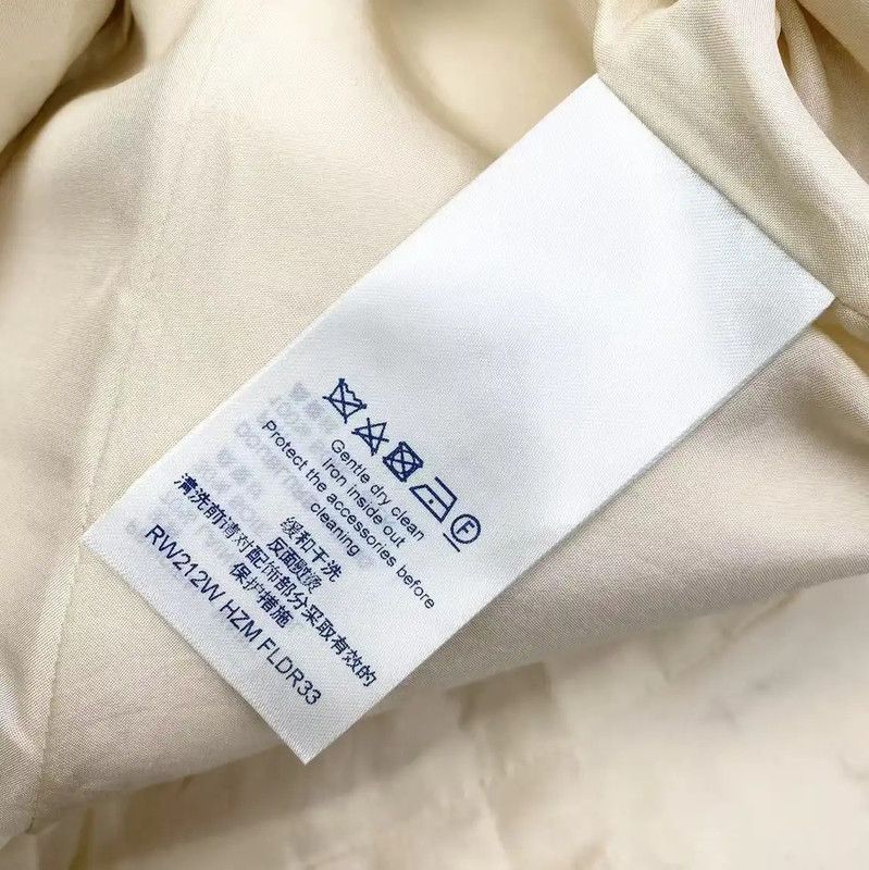 Louis Vuitton Louis Vuitton Women's Cream Wool Dress 0089 Size ONE SIZE - 4 Thumbnail