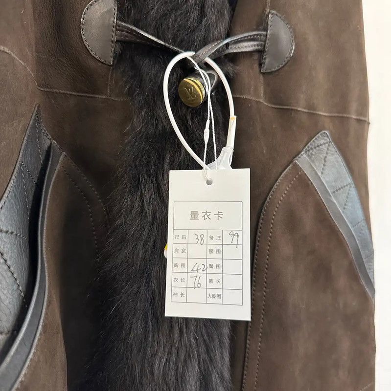 Louis Vuitton Louis Vuitton Brown Shearling Women's Jacket 0089 Size L / US 10 / IT 46 - 5 Thumbnail