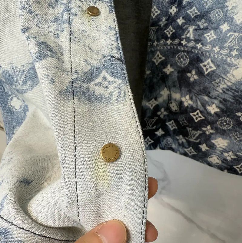 Louis Vuitton Louis Vuitton Blue Cotton Short Sleeve Shirt 0089 Size S / US 4 / IT 40 - 9 Thumbnail