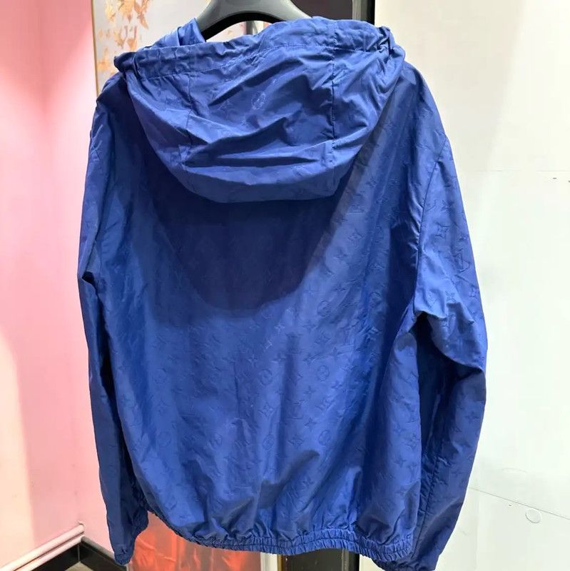 Louis Vuitton Louis Vuitton Blue Nylon Men's Jacket 0089 Size M / US 6-8 / IT 42-44 - 2 Thumbnail
