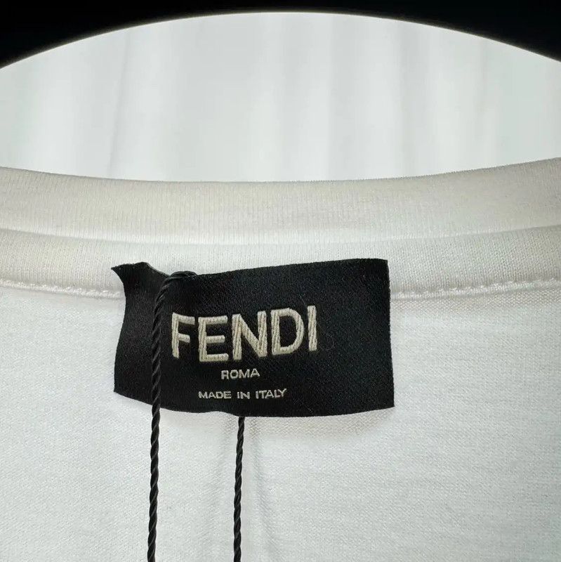 Fendi Fendi Summer White Logo T-Shirt for Men 0089 Size US XL / EU 56 / 4 - 7 Thumbnail
