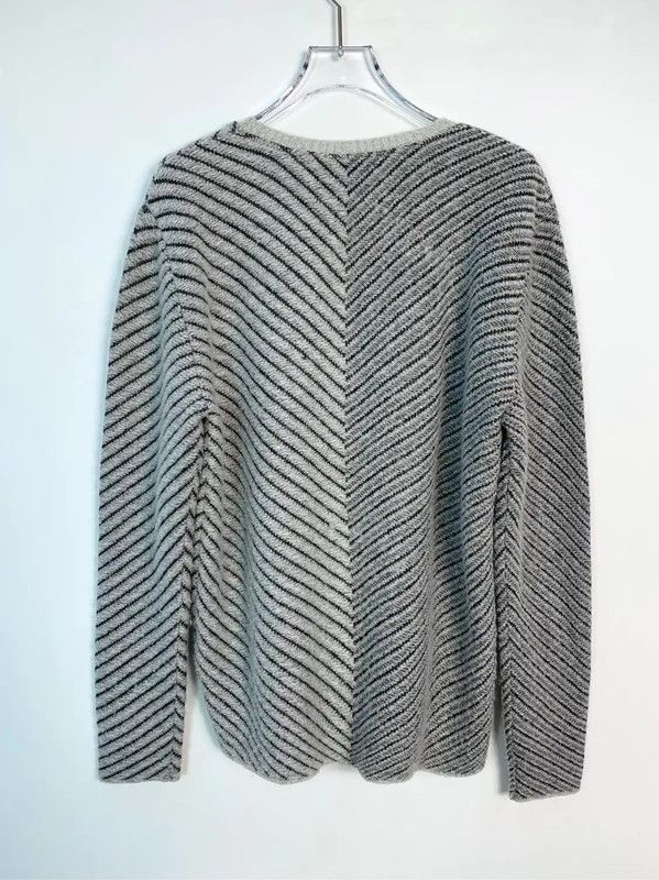 Fendi Fendi Color-Block Knitted Sweater for Men 0089 Size US XL / EU 56 / 4 - 2 Thumbnail