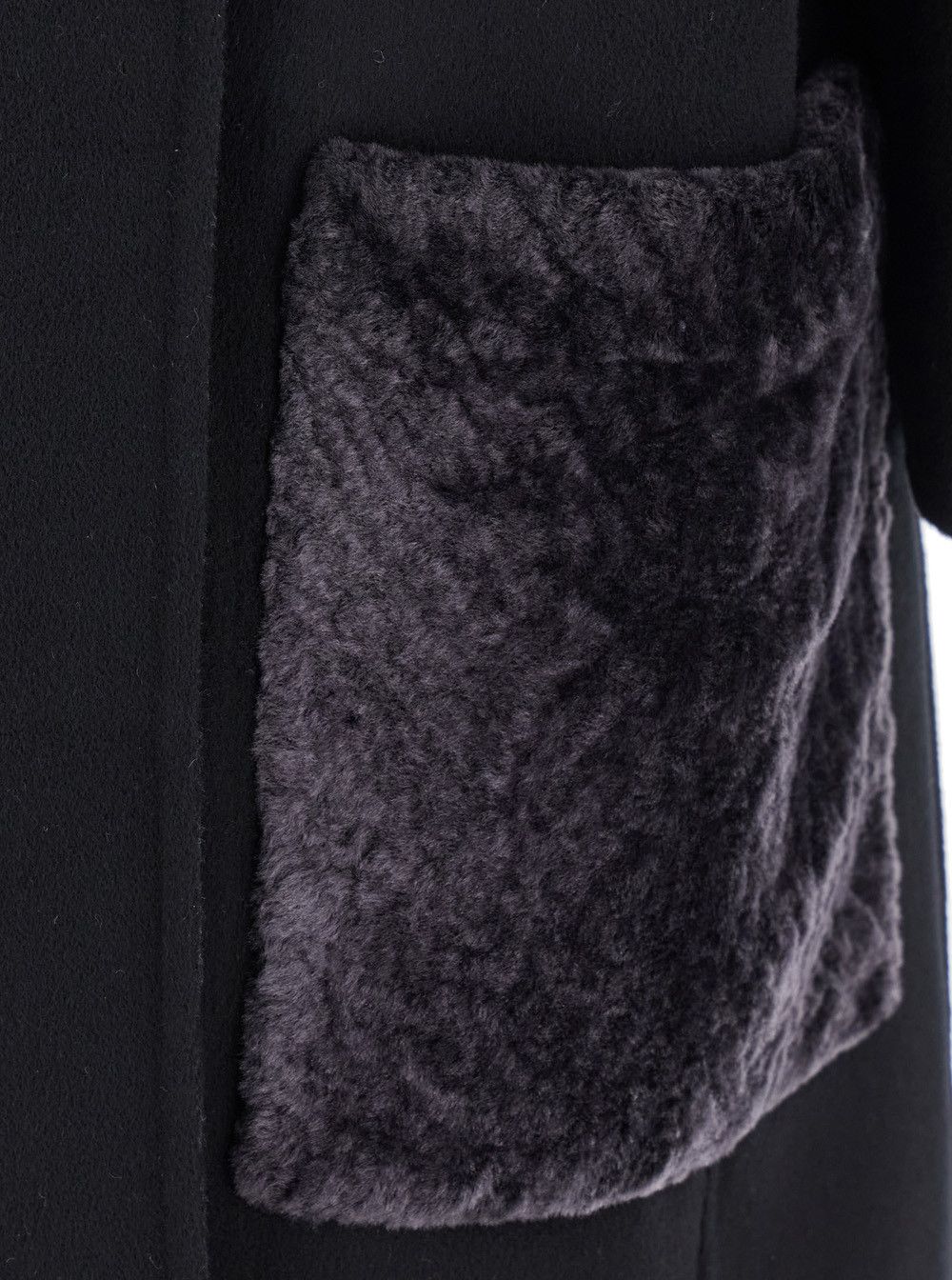 Fendi Black Crewneck Coat with Puffed Sleeves and Two Front Shearling Pockets in Wool Blend Woman Size M / US 6-8 / IT 42-44 - 3 Thumbnail