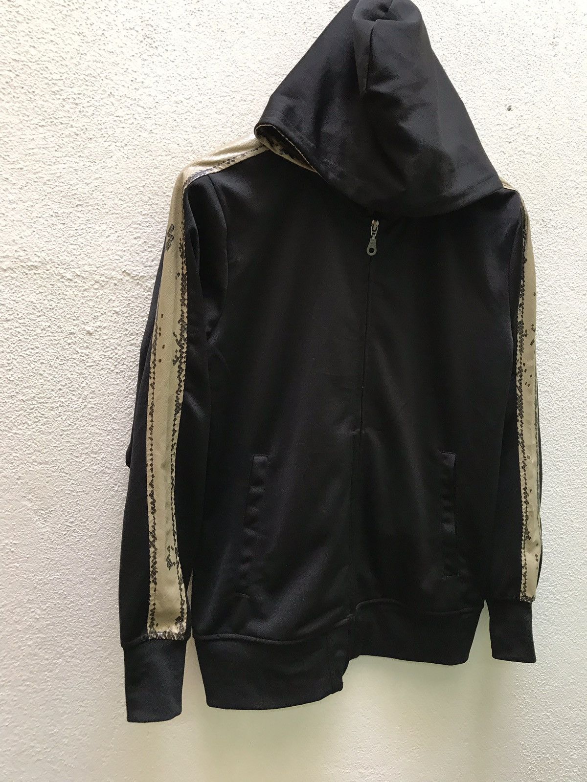 Japanese Brand Clash mawares digital side snake skin style Size US M / EU 48-50 / 2 - 3 Thumbnail