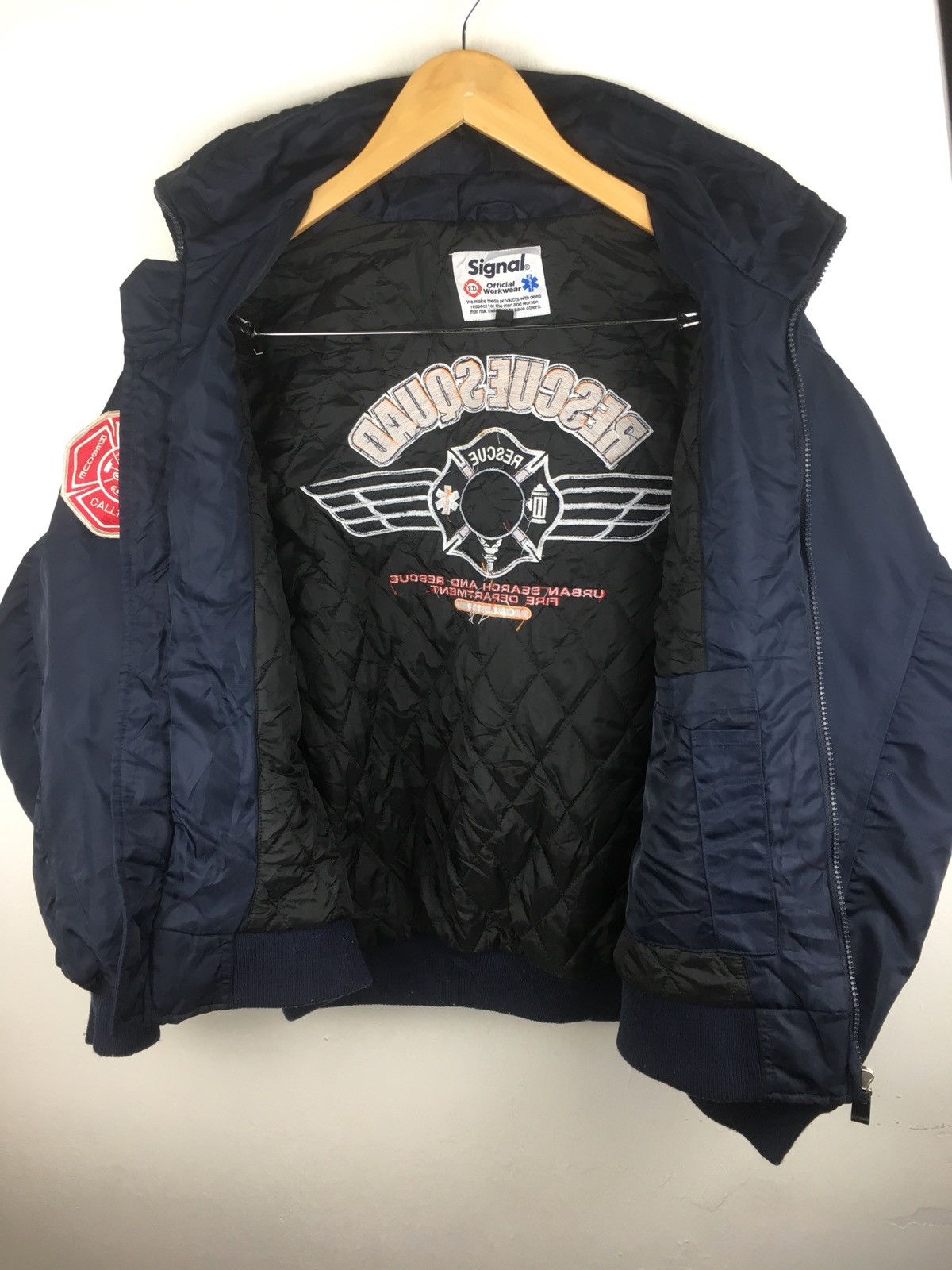 Designer × Vintage Vintage Signal Rescue Squad Embroidred armpit 24x26 Size US L / EU 52-54 / 3 - 3 Thumbnail