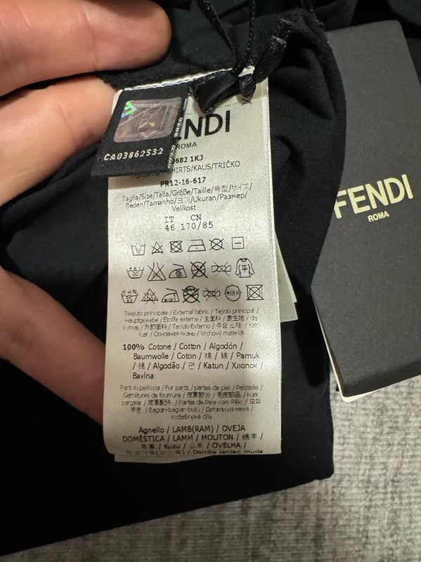 Fendi Fendi Black Cotton Logo T-shirt for Men 0089 Size US M / EU 48-50 / 2 - 4 Thumbnail